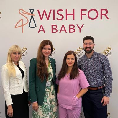 Besuch der Ausstellung „Wish for a Baby“ in Köln (Deutschland), 2024